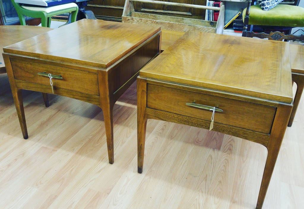 Retro Thrift | 2474 Main St, West Kelowna, BC V4T 1Z1, Canada | Phone: (250) 808-9339