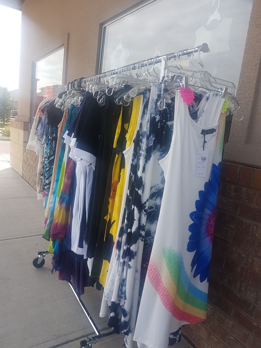 Selective Seconds | 1203 16 St SE, High River, AB T1V 2B1, Canada | Phone: (403) 917-1096