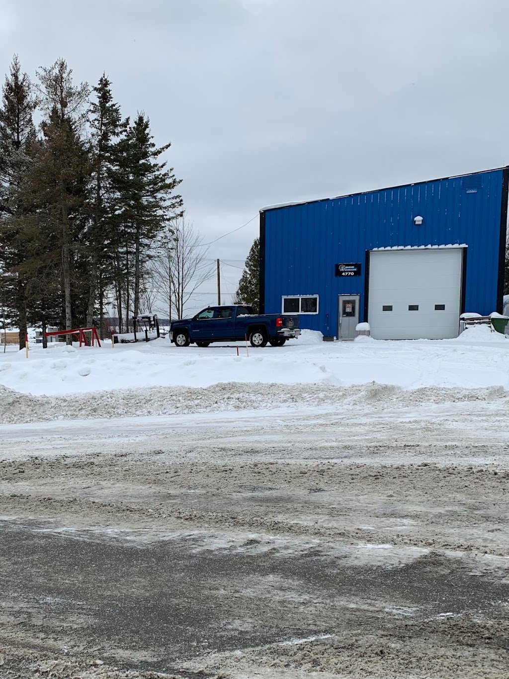 Soudure et Usinage M.C. INC | 4770 Rue Boulet, Lac-Mégantic, QC G6B 0H4, Canada | Phone: (819) 583-0545