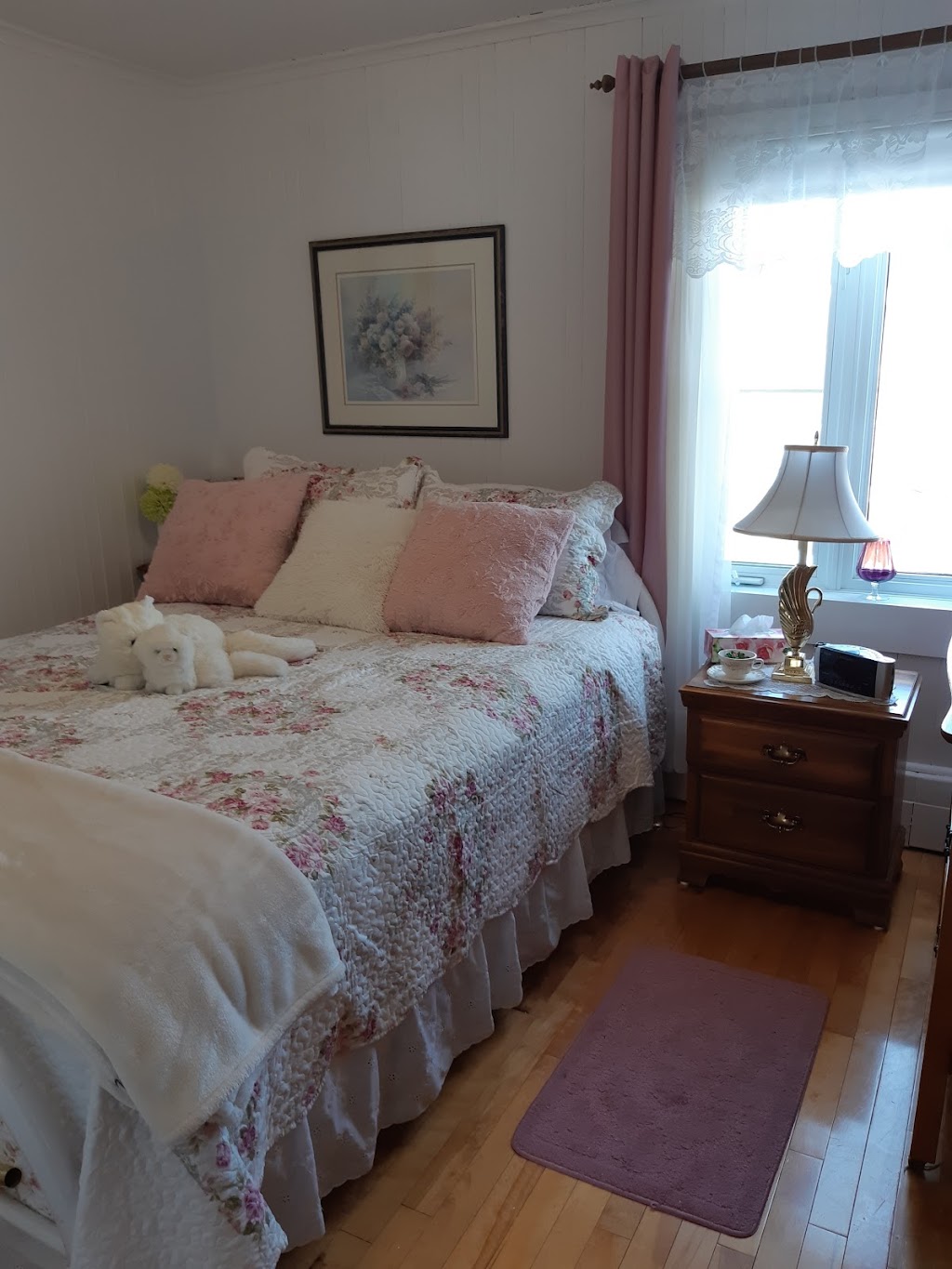 Maison des Lilas | 615 Rue St Raphaël, La Malbaie, QC G5A 2N1, Canada | Phone: (418) 665-9856
