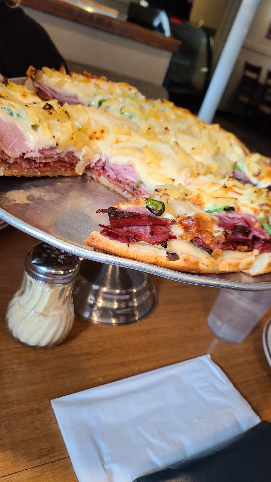 Rodos Pizza | 855 Grandview St W, Moose Jaw, SK S6H 5L7, Canada | Phone: (306) 693-6161