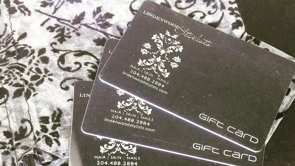Lindenwood Stylists Salon | 4-877 Waverley St, Winnipeg, MB R3T 5V3, Canada | Phone: (204) 488-2884