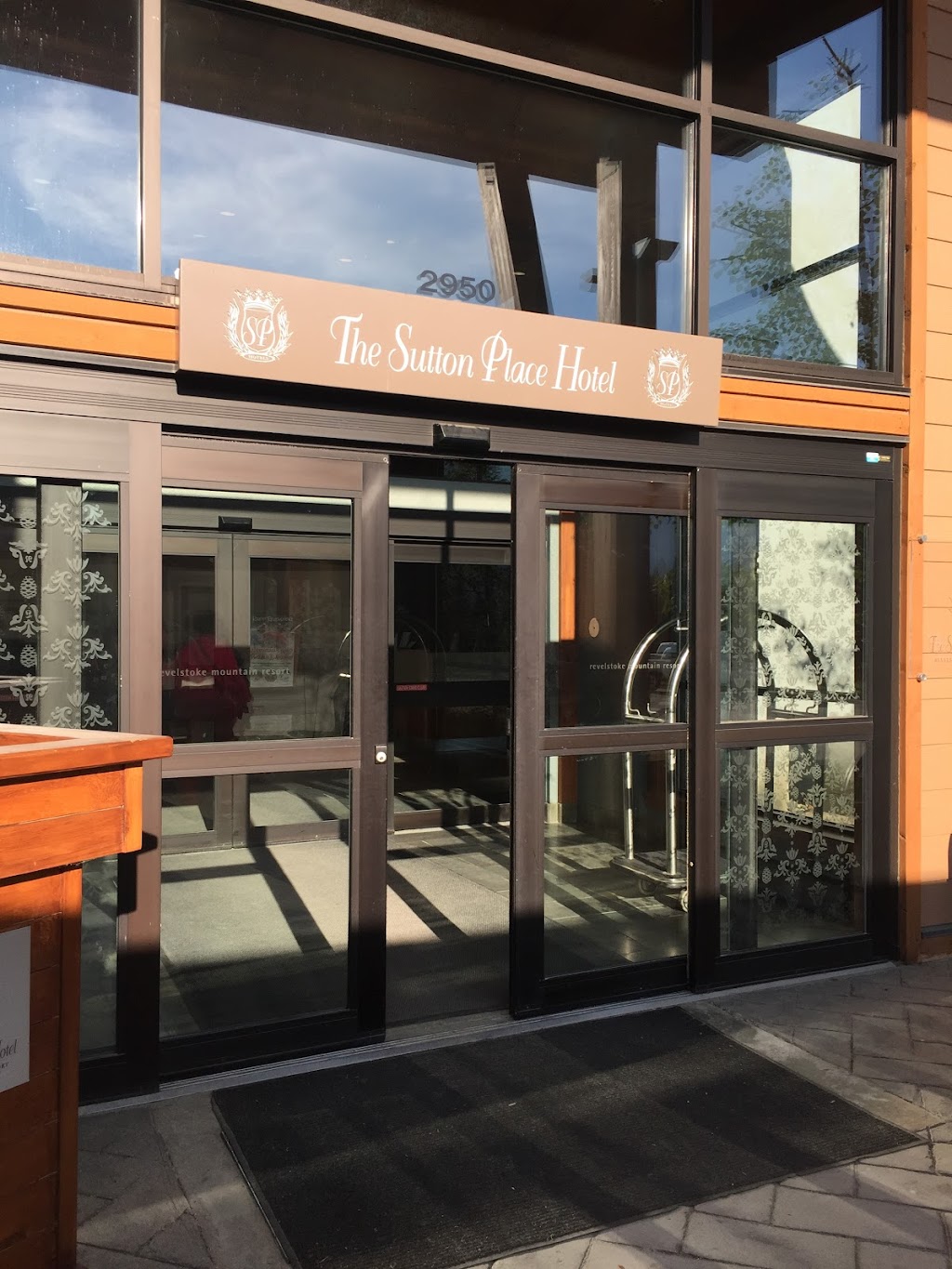 Revelstoke Hiking Co | 2950 Camozzi Rd, box 1773, Revelstoke, BC V0E 2S0, Canada | Phone: (604) 671-9757