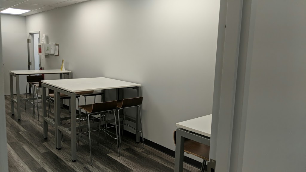 Air Georgian Academy | 7270 Torbram Rd Unit 200, Mississauga, ON L4T 3Y7, Canada | Phone: (905) 676-1221