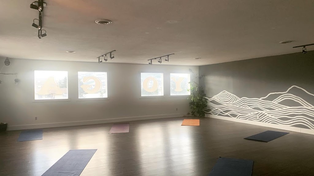 Gratitude Yoga Sorrento | 1258 Trans-Canada Hwy 2nd Floor, Sorrento, BC V0E 2W0, Canada | Phone: (250) 517-8747