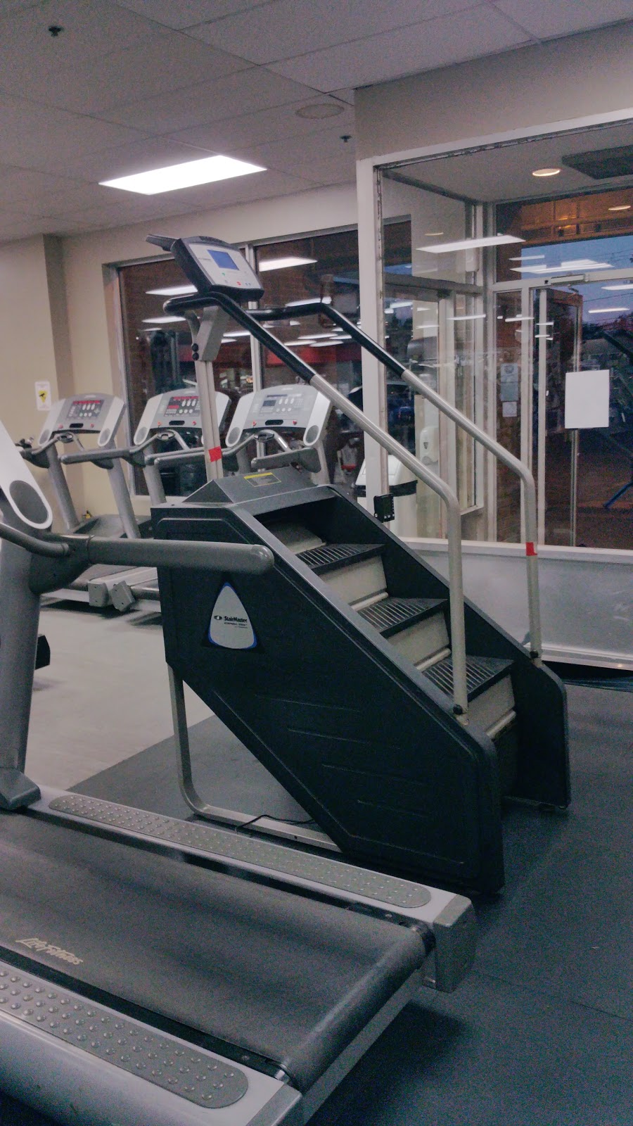 Xtreme Fitness | 9560 Boul Gouin O, Pierrefonds, QC H8Y 1R3, Canada | Phone: (514) 421-9790