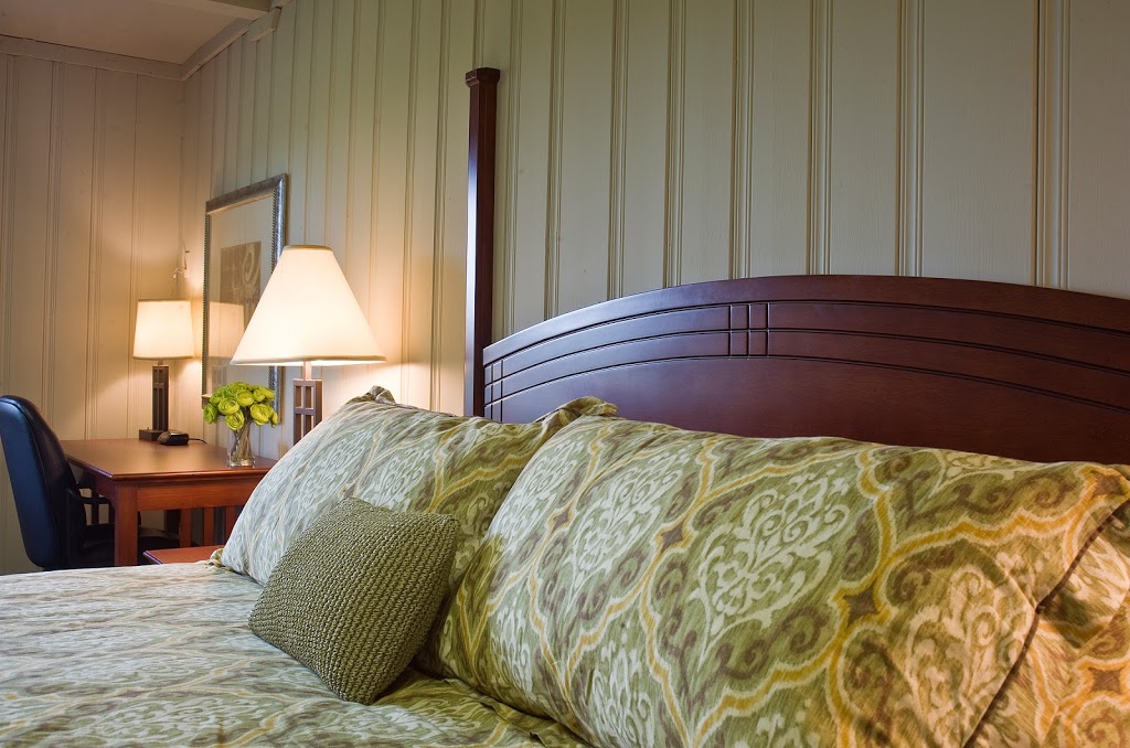 Mohawk Inn & Conference Centre | 9230 Guelph Line, Campbellville, ON L0P 1B0, Canada | Phone: (905) 854-2277