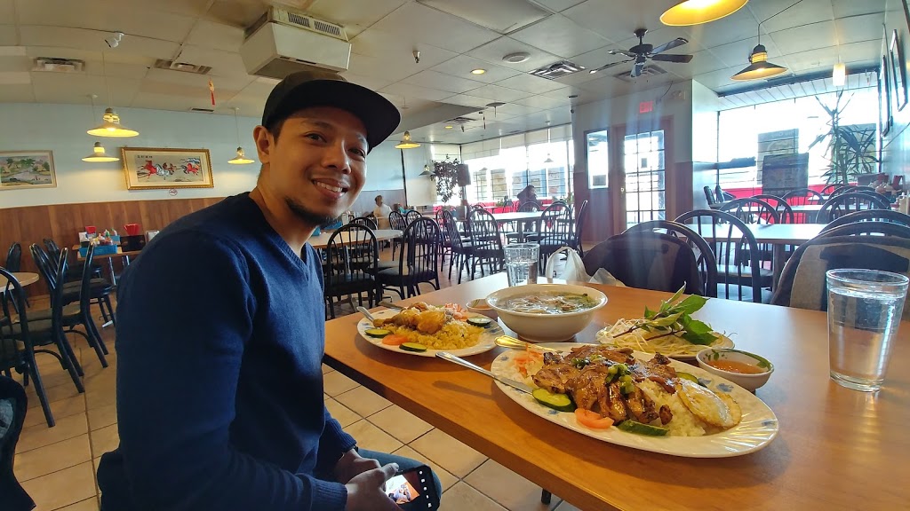 Phu Quy Restaurant | 3213 17 Ave SE, Calgary, AB T2A 0R1, Canada | Phone: (403) 235-2355