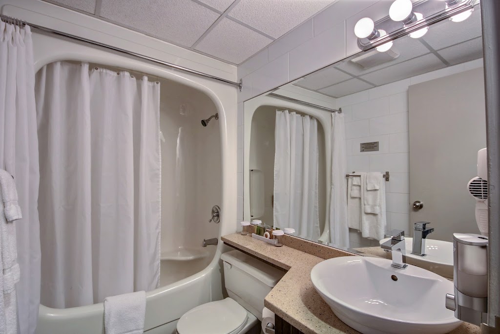 Hôtel du Jardin | 1400 Bd du Jardin, Saint-Félicien, QC G8K 2N8, Canada | Phone: (418) 679-8422