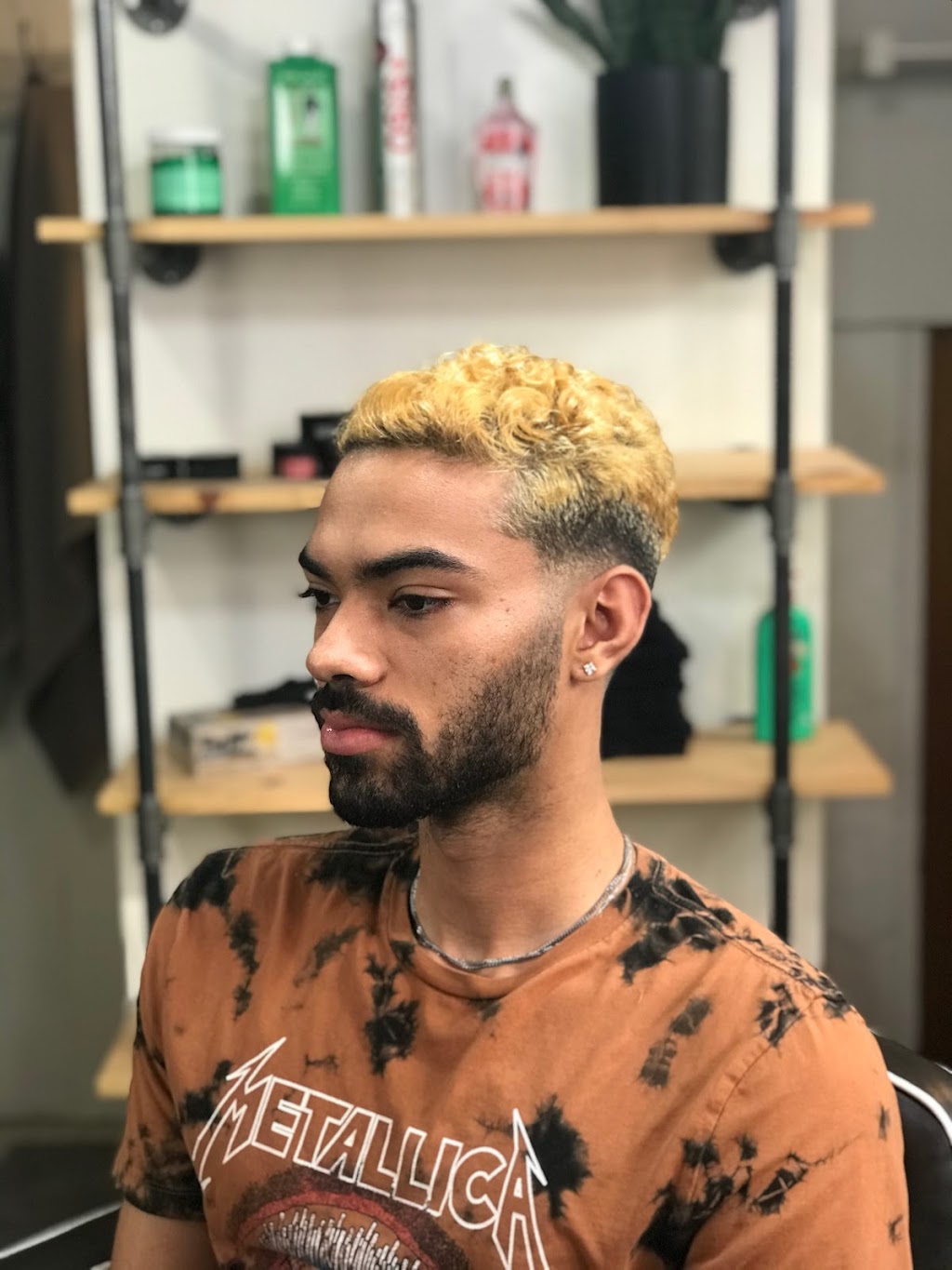 Black Market Barbershop | 374 Hillcroft St, Oshawa, ON L1G 2M2, Canada | Phone: (905) 999-7267