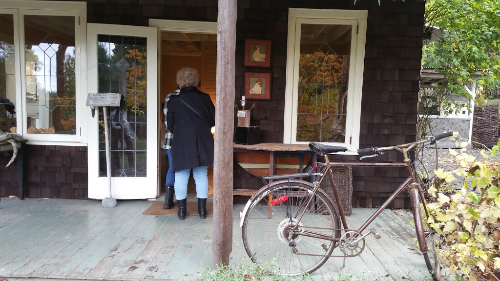 Blue Horse Folk Art Gallery | 175 N View Pl, Salt Spring Island, BC V8K 1A9, Canada | Phone: (250) 537-0754