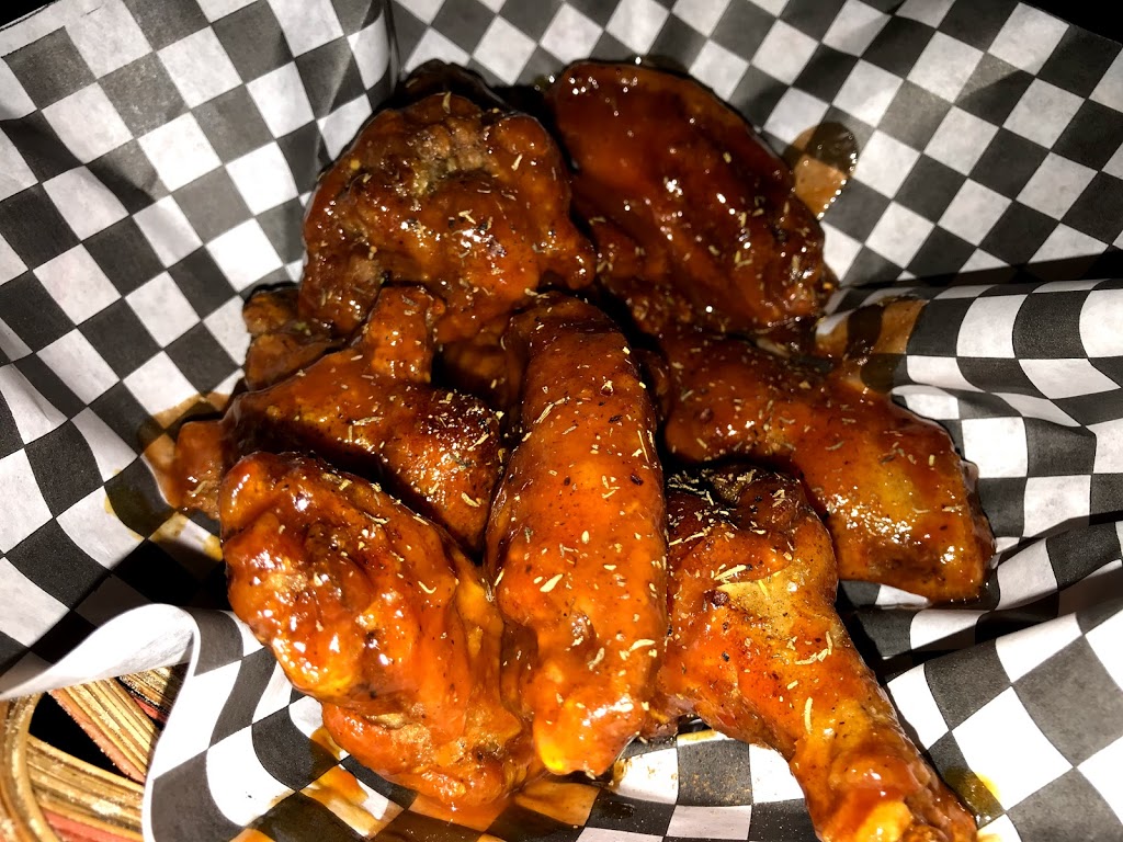 House of Wings | 2501 Third Line, Oakville, ON L6M 5A9, Canada | Phone: (905) 847-8177