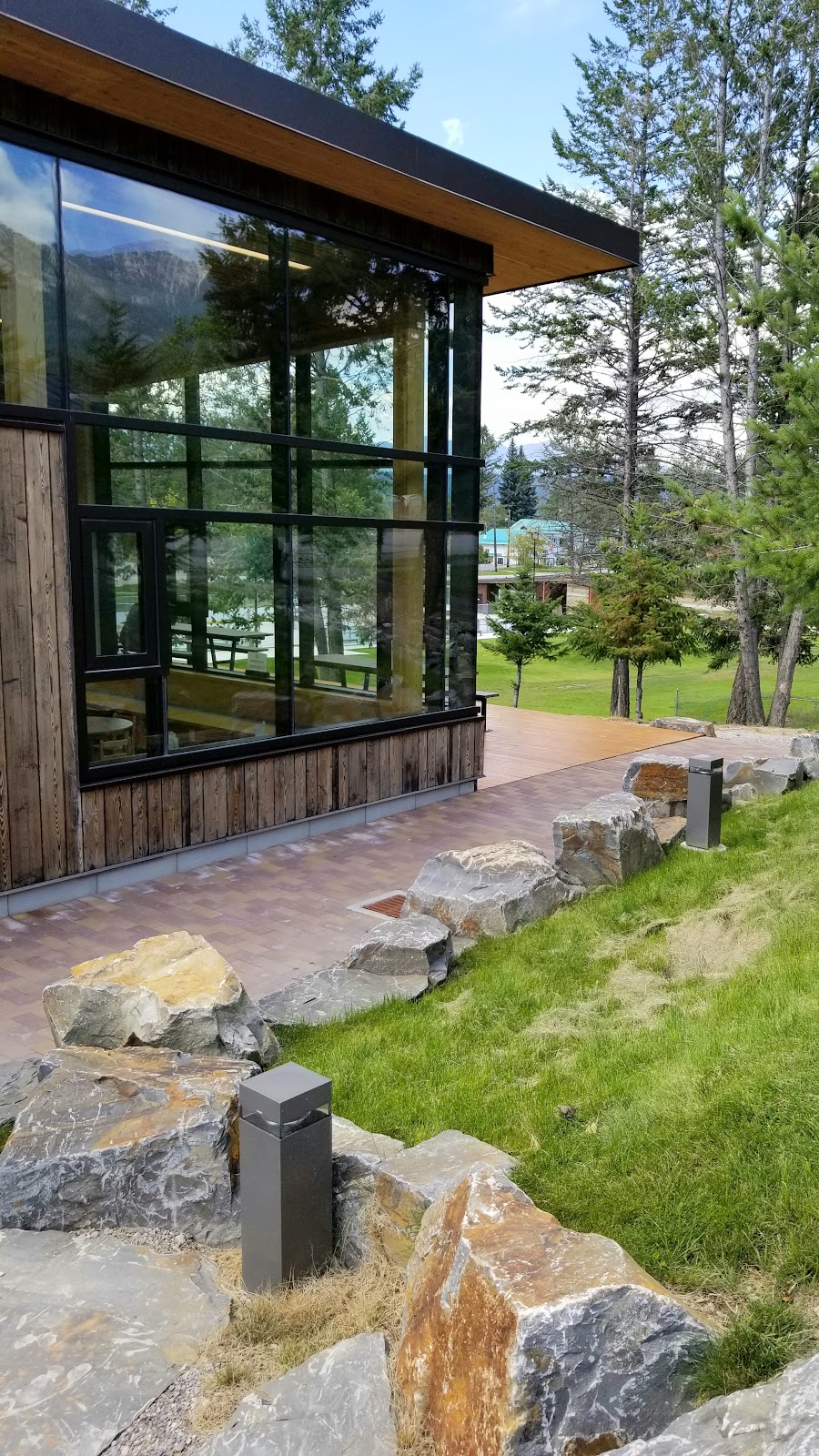 Radium Hot Springs Public Library | 4863 Stanley St, Radium Hot Springs, BC V0A 1M0, Canada | Phone: (250) 347-2434