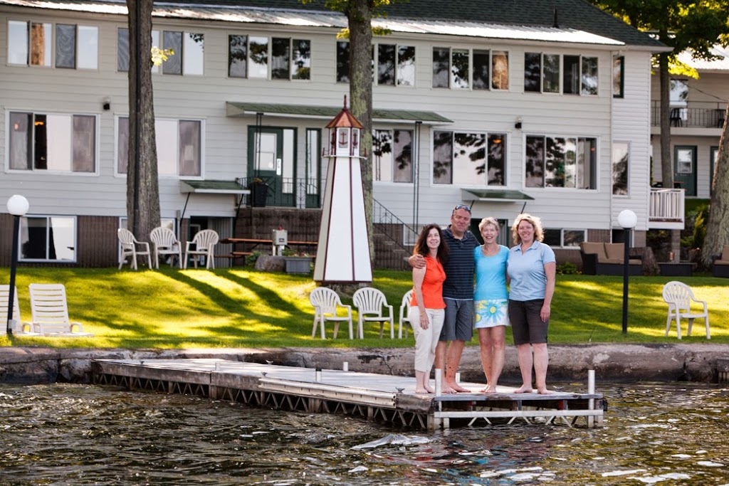 Fredericks at Beachwood | 3043 Beachwood Dr, Lakefield, ON K0L 2H0, Canada | Phone: (705) 657-3481