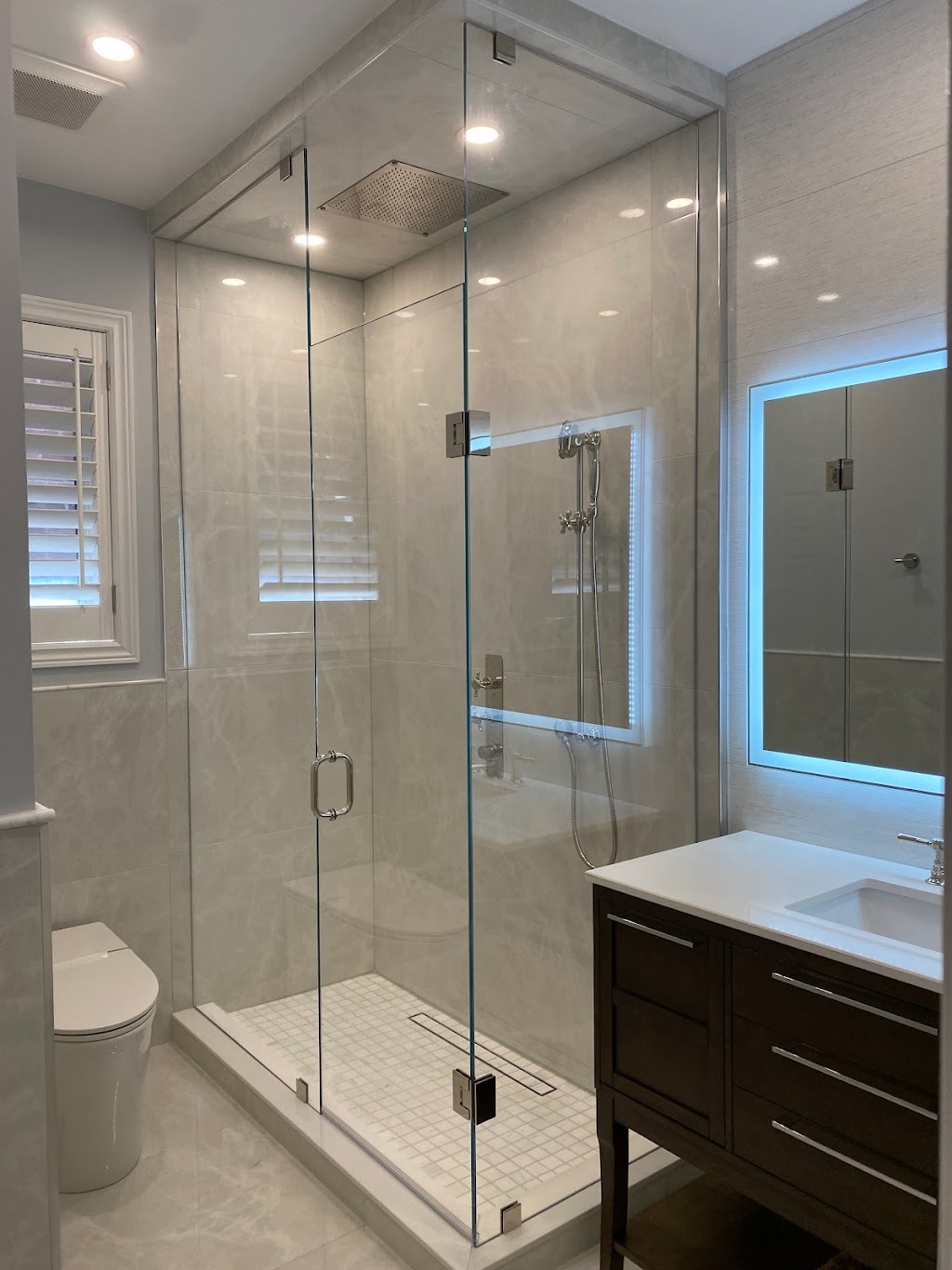 Glass Build Canada Ltd | 7250 Keele St Unit 151, Concord, ON L4K 1Z8, Canada | Phone: (647) 685-4636