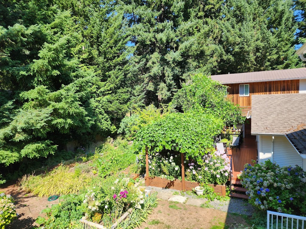 Cummings Home | 1926 Cummings Rd, Courtenay, BC V9N 0A3, Canada | Phone: (250) 897-0075