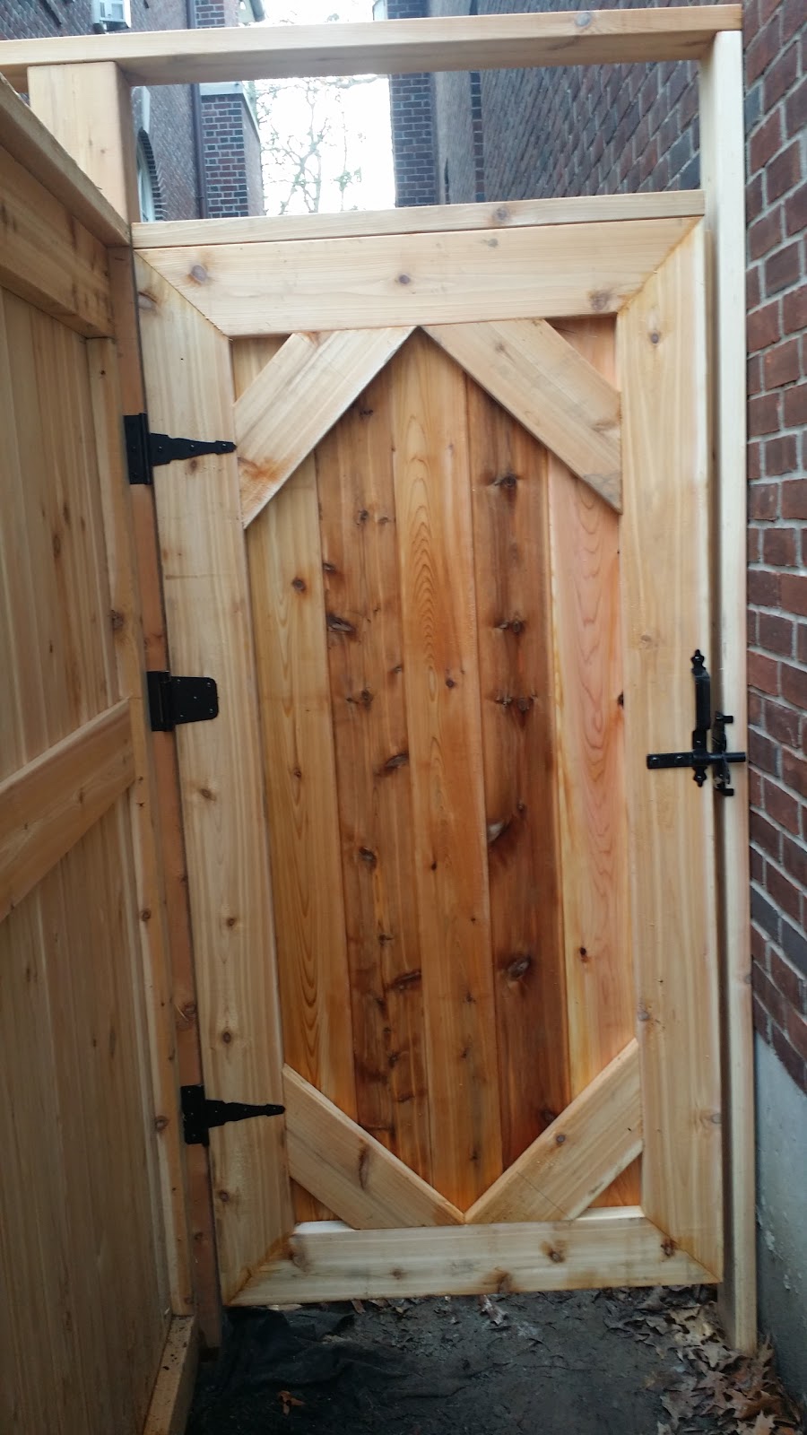 Top Quality Decks And Fences | 10 Gordonridge Pl Unit # 107, Scarborough, ON M1K 4H6, Canada | Phone: (416) 567-6431