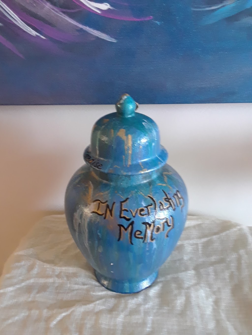 uniquely your Urns | 3711 Whitelaw Ln NW #413, Edmonton, AB T6W 2C3, Canada | Phone: (780) 249-8802
