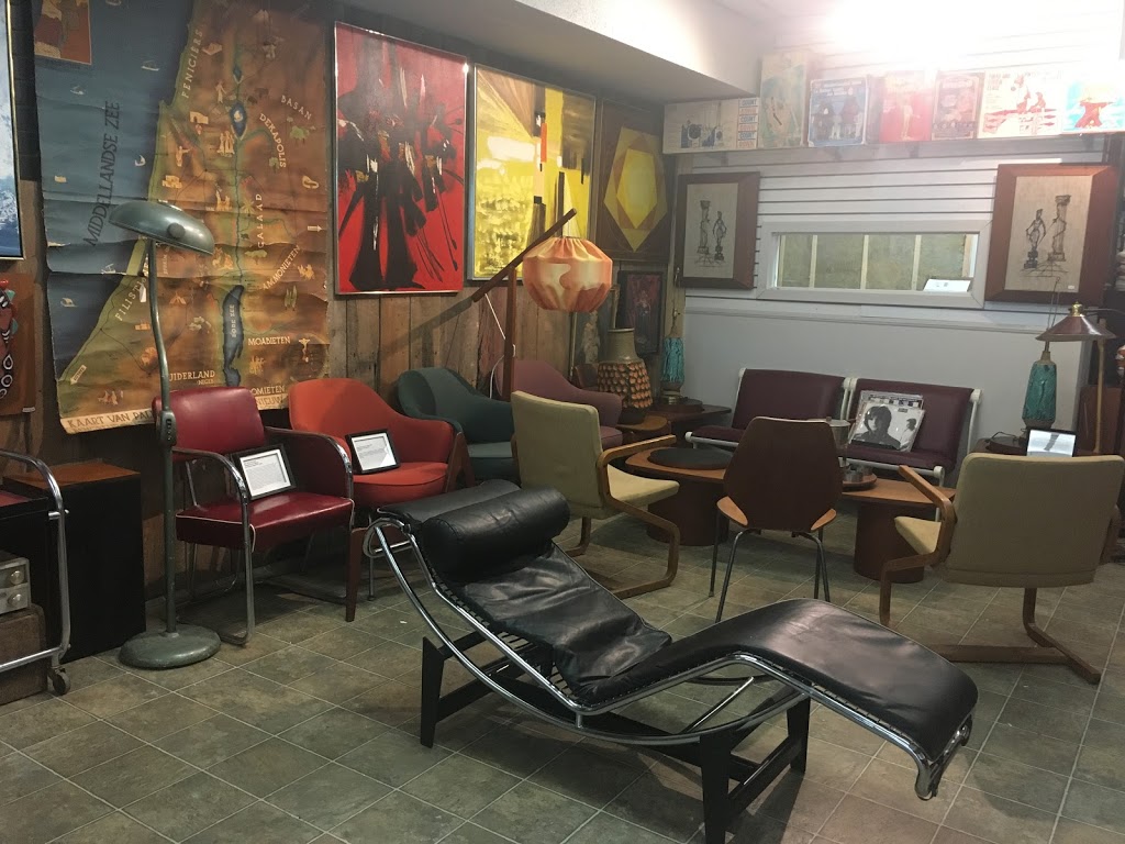 Time Capsule Records, Collectables, Mid Century Modern Decor & N | 168 Queen St, Dunnville, ON N1A 1H7, Canada | Phone: (289) 209-8701
