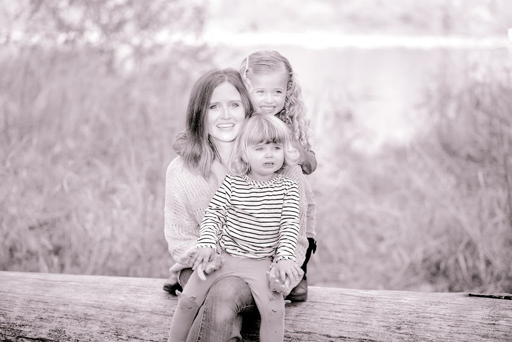 Bea Elle Photography | 31158 Westridge Pl, Abbotsford, BC V2T 0K5, Canada | Phone: (778) 829-7114