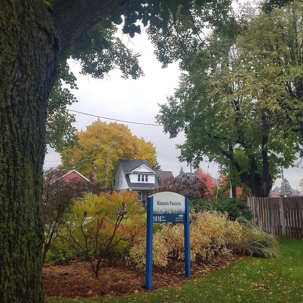 Kiwanis Parkette | 1410 Pape Ave, East York, ON M4K 3N2, Canada
