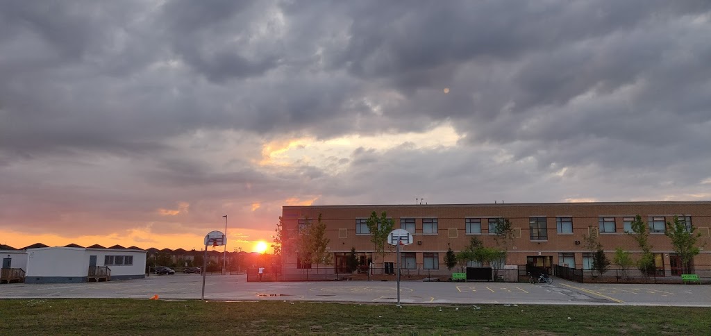 Clarke Neighbourhood Park (North) | 1170 Laurier Ave, Milton, ON L9T 0W9, Canada