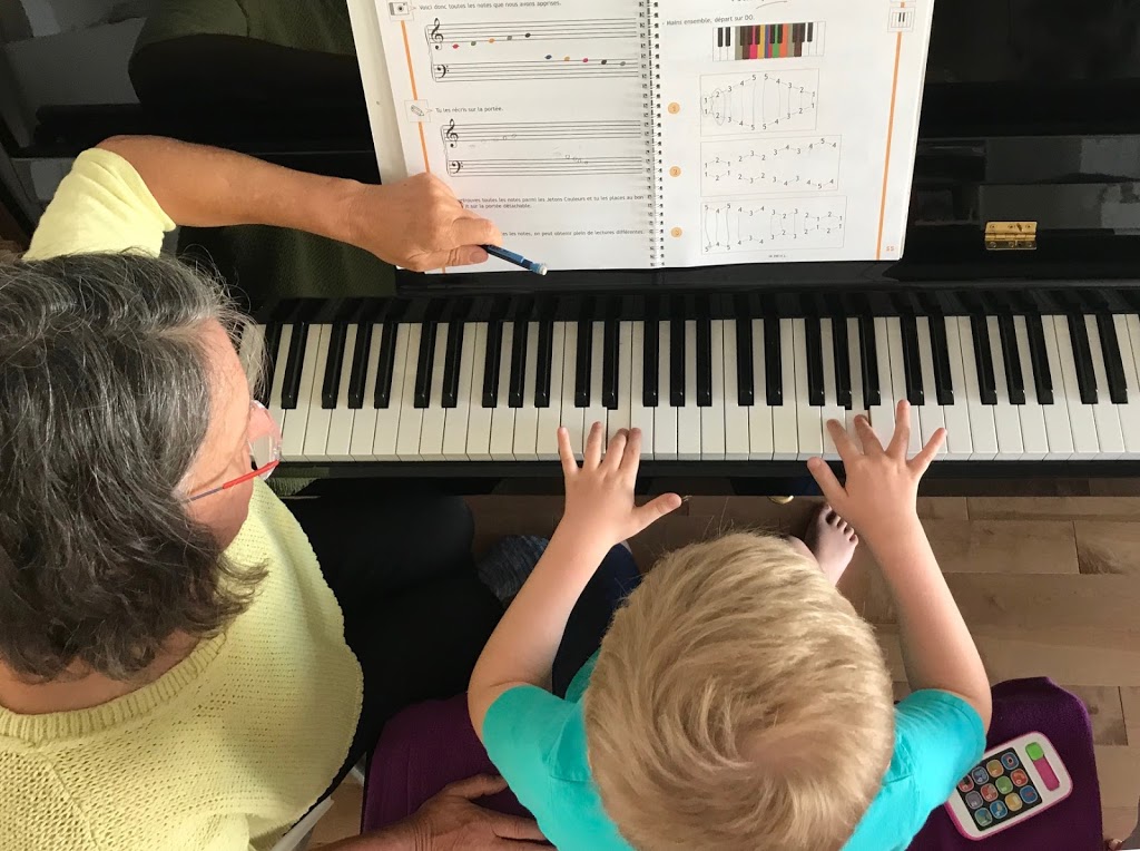 Piano pour enfants | 932 Kilbirnie Dr, Ottawa, ON K2J 6G2, Canada | Phone: (343) 999-7245