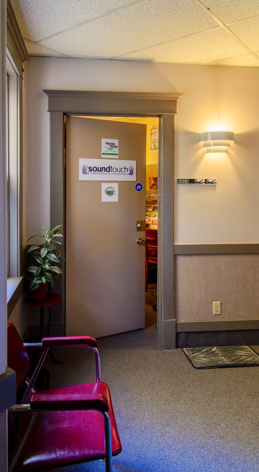 soundtouch Therapeutic Massage | 161 Stafford St, Winnipeg, MB R3M 2W9, Canada | Phone: (204) 782-2084