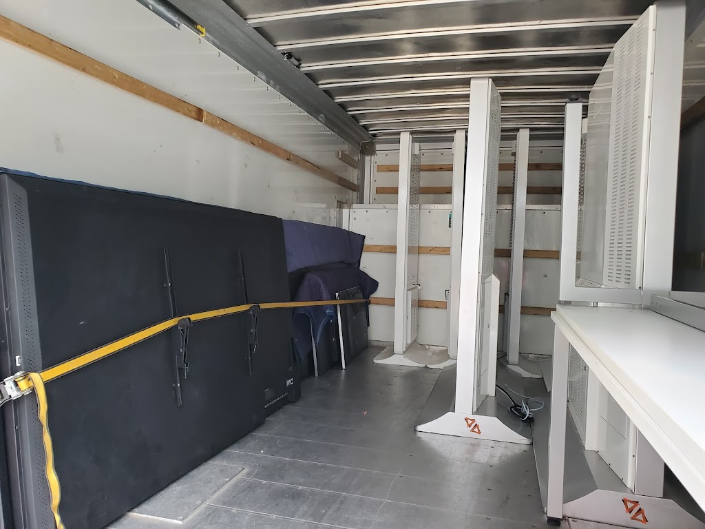Quicky Movers | 104 Ave NW, Edmonton, AB T5J 0K7, Canada | Phone: (204) 292-9585