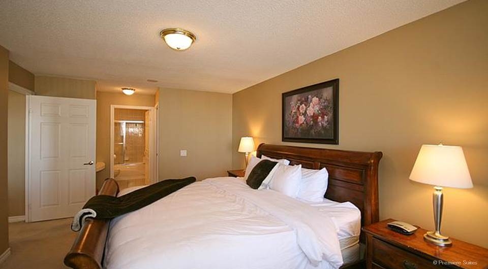 Premiere Suites-Square One | 25 Kingsbridge Garden Cir, Mississauga, ON L5R 4B1, Canada | Phone: (905) 565-0422