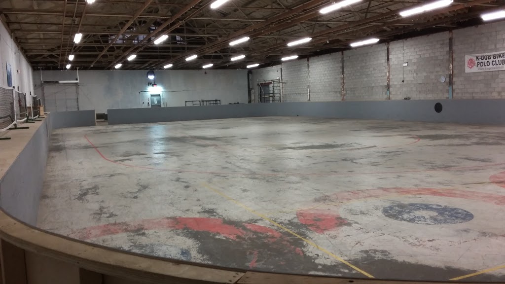 K-W Badminton Club Inc | 69 Agnes St, Kitchener, ON N2G 2E9, Canada | Phone: (519) 742-1844