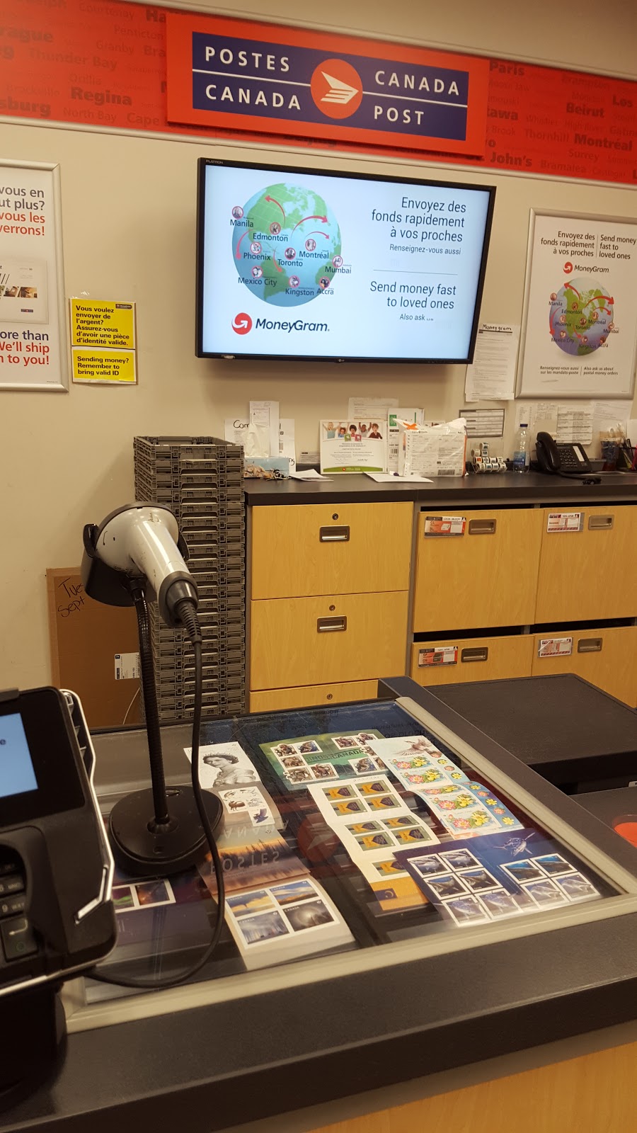 Canada Post | 2223 Av Dollard, LaSalle, QC H8N 1S0, Canada