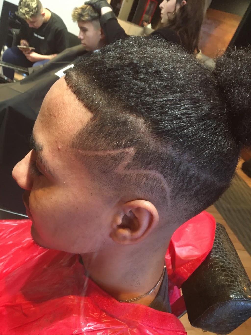 Paris barbershop qc | 647 Ave Royale, Quebec City, QC G1E 1Y8, Canada | Phone: (418) 478-5230