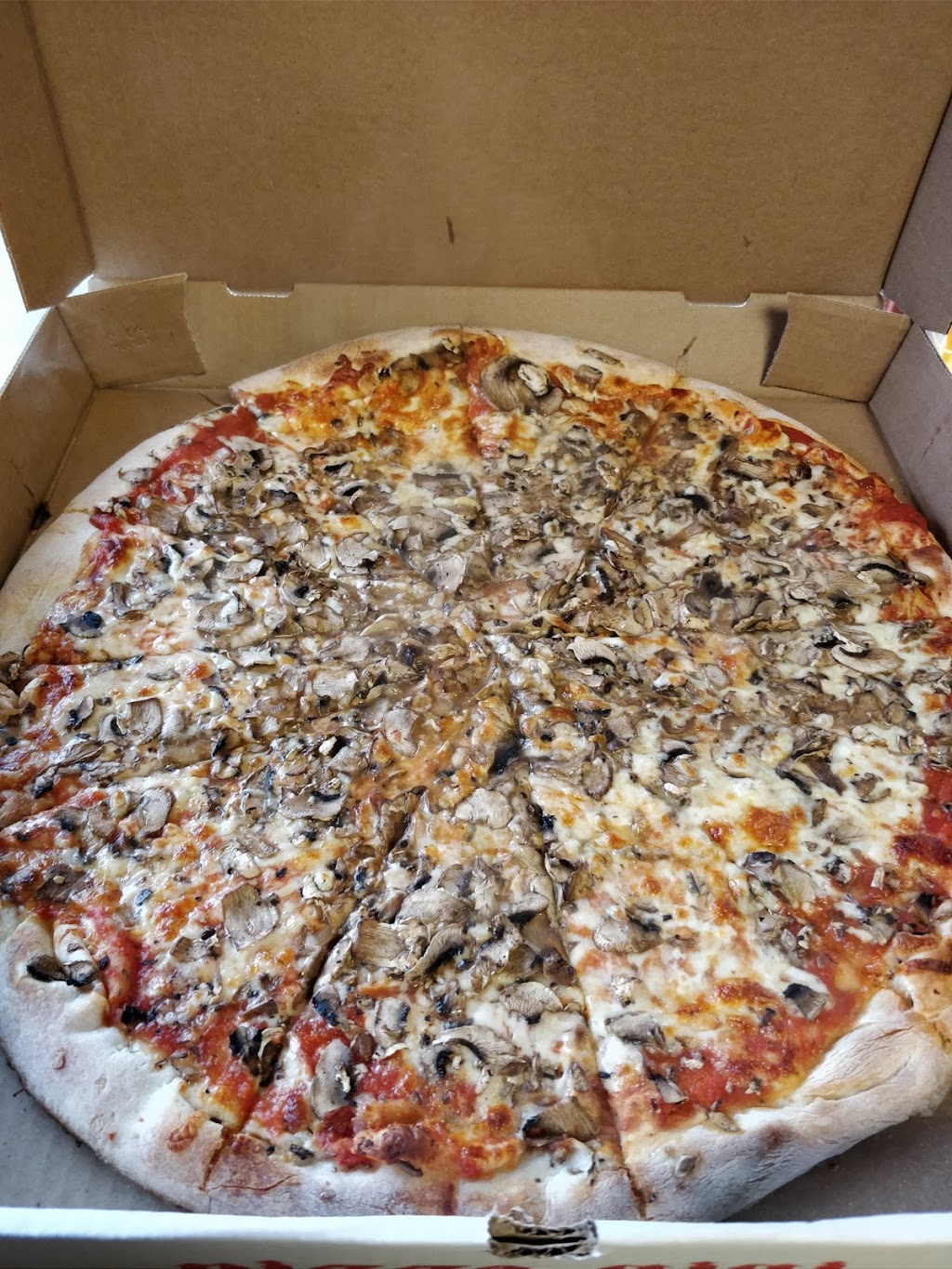 Pizza Gigi | meal delivery | 189 Harbord St, Toronto, ON M5S 1H5, Canada | 4165354444 OR +1 416-535-4444