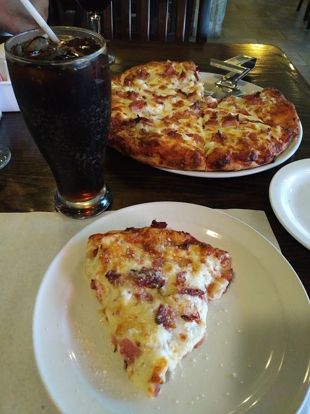 Napolis Restaurant Pizza & Pasta | 81 Richmond Rd, Ottawa, ON K1Z 6V8, Canada | Phone: (613) 728-1973