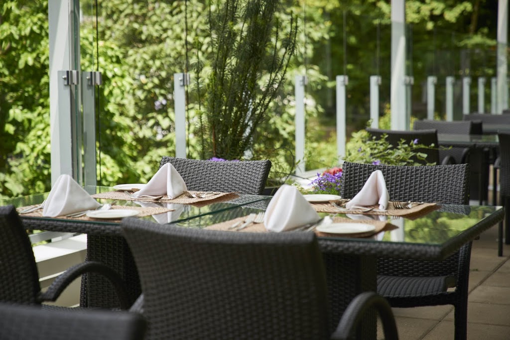 Westerleigh PARC | 725 22nd St, West Vancouver, BC V7V 0B3, Canada | Phone: (604) 922-9888