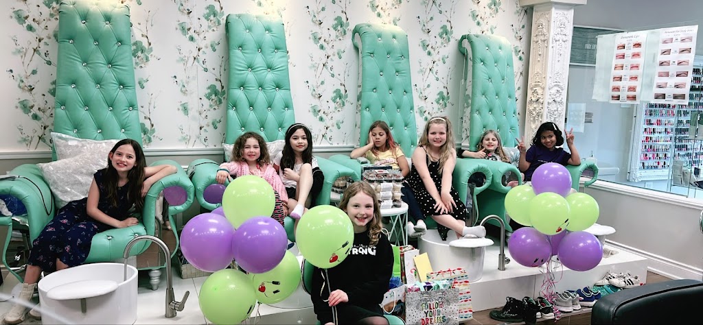 Lush Lash & Nails | 1420 King St E #2, Courtice, ON L1E 2J5, Canada | Phone: (905) 240-9388