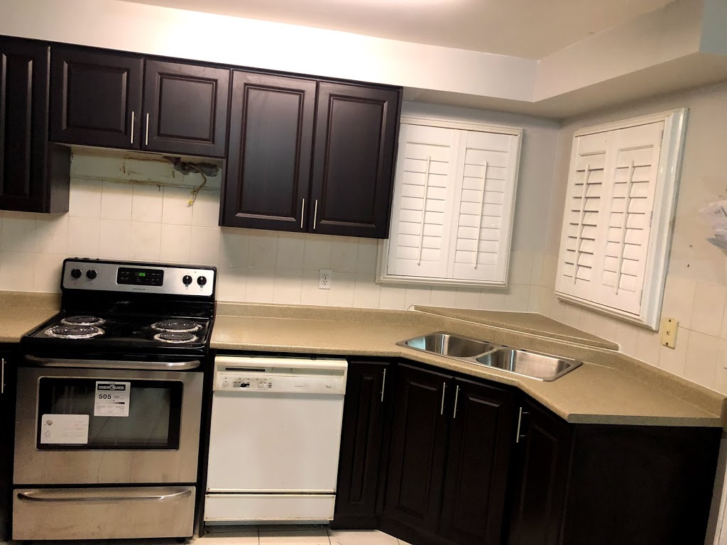 Luxury Kitchen Cabinets | 1730 Steeles Ave E, Brampton, ON L6T 1A4, Canada | Phone: (416) 527-6281