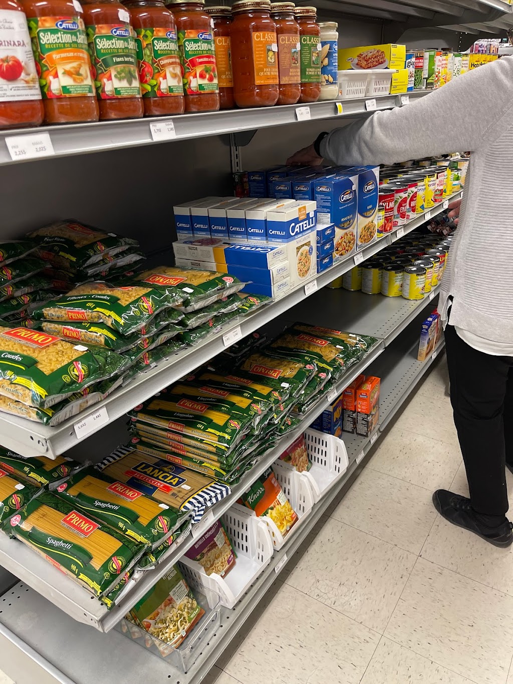 Carrefour Alimentaire des Appalaches | 31 Rue Dumais N, Thetford Mines, QC G6G 3R2, Canada | Phone: (418) 332-4743