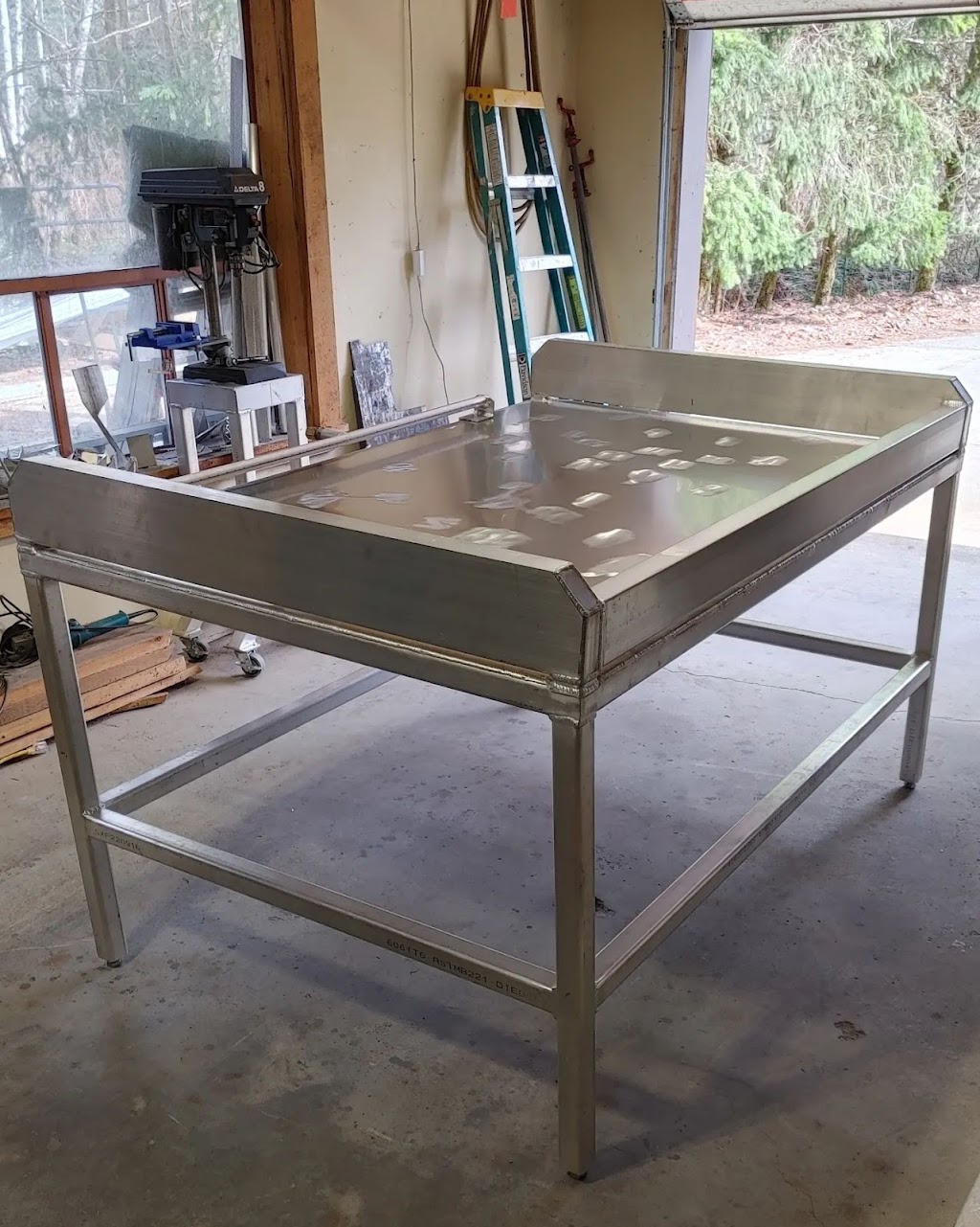 250 CUSTOM FABRICATION AND WELDING INC | 6485 Mystery Beach Rd, Fanny Bay, BC V0R 1W0, Canada | Phone: (780) 995-2779