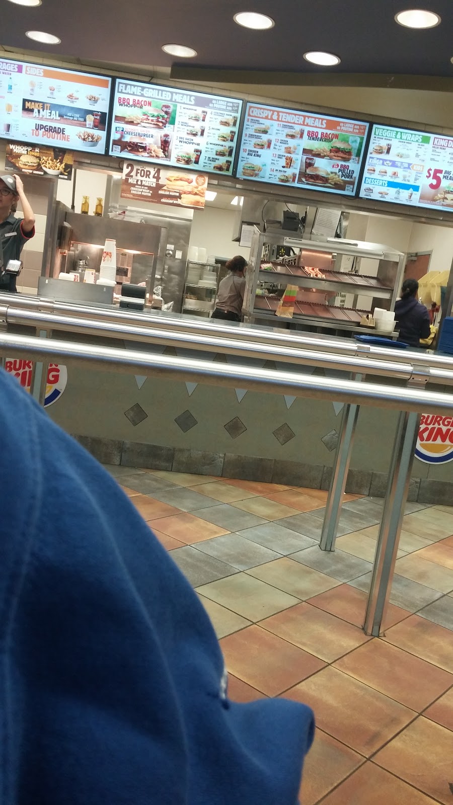 Burger King | 1430 McPhillips St, Winnipeg, MB R2V 3C5, Canada | Phone: (204) 987-8423