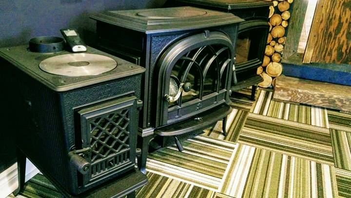 Fire or Ice Fireplace, Furnace & BBQ Store | 2918 ON-35, Lindsay, ON K9V 4R4, Canada | Phone: (705) 878-4074
