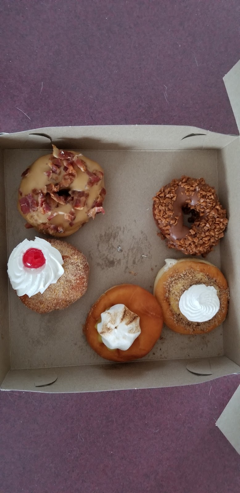 Weagles Bakery | 15 Victoria Rd, Bridgewater, NS B4V 2N1, Canada | Phone: (902) 543-5592