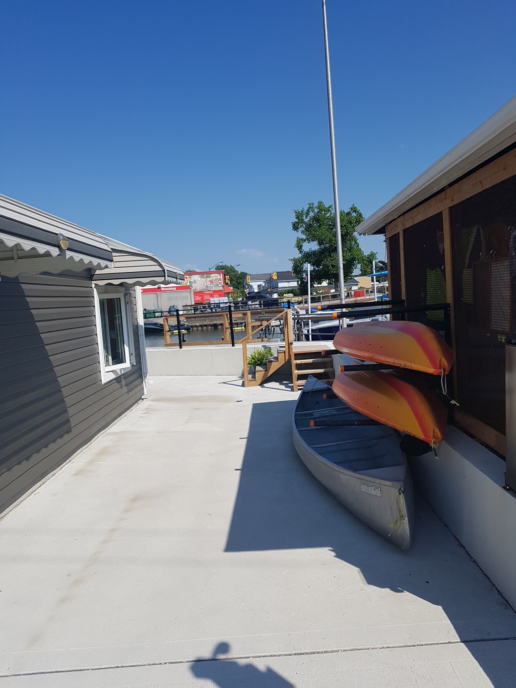 Belle River Yacht Club | 193 W River St, Belle River, ON N0R 1A0, Canada | Phone: (519) 257-3095