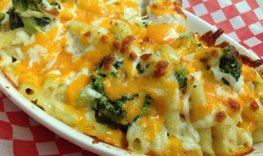 Vitos Pizza | 351 Victoria N, Tweed, ON K0K 3J0, Canada | Phone: (613) 478-2616