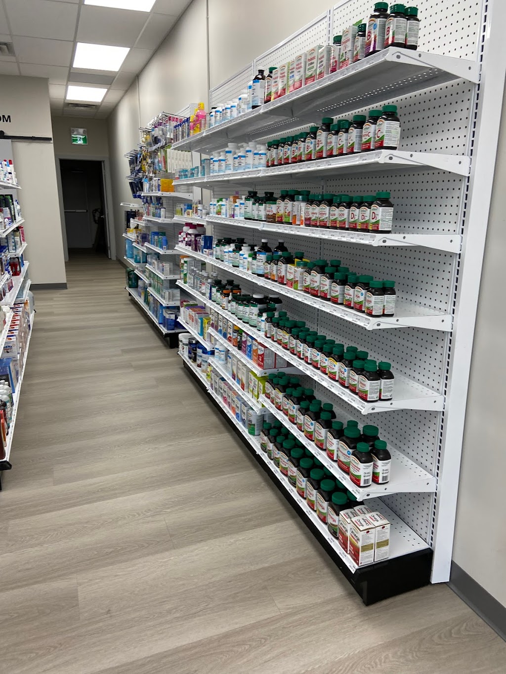 Heartland Value Drug Mart | 23 Heartland Blvd #2121, Cochrane, AB T4C 2V4, Canada | Phone: (587) 207-5444
