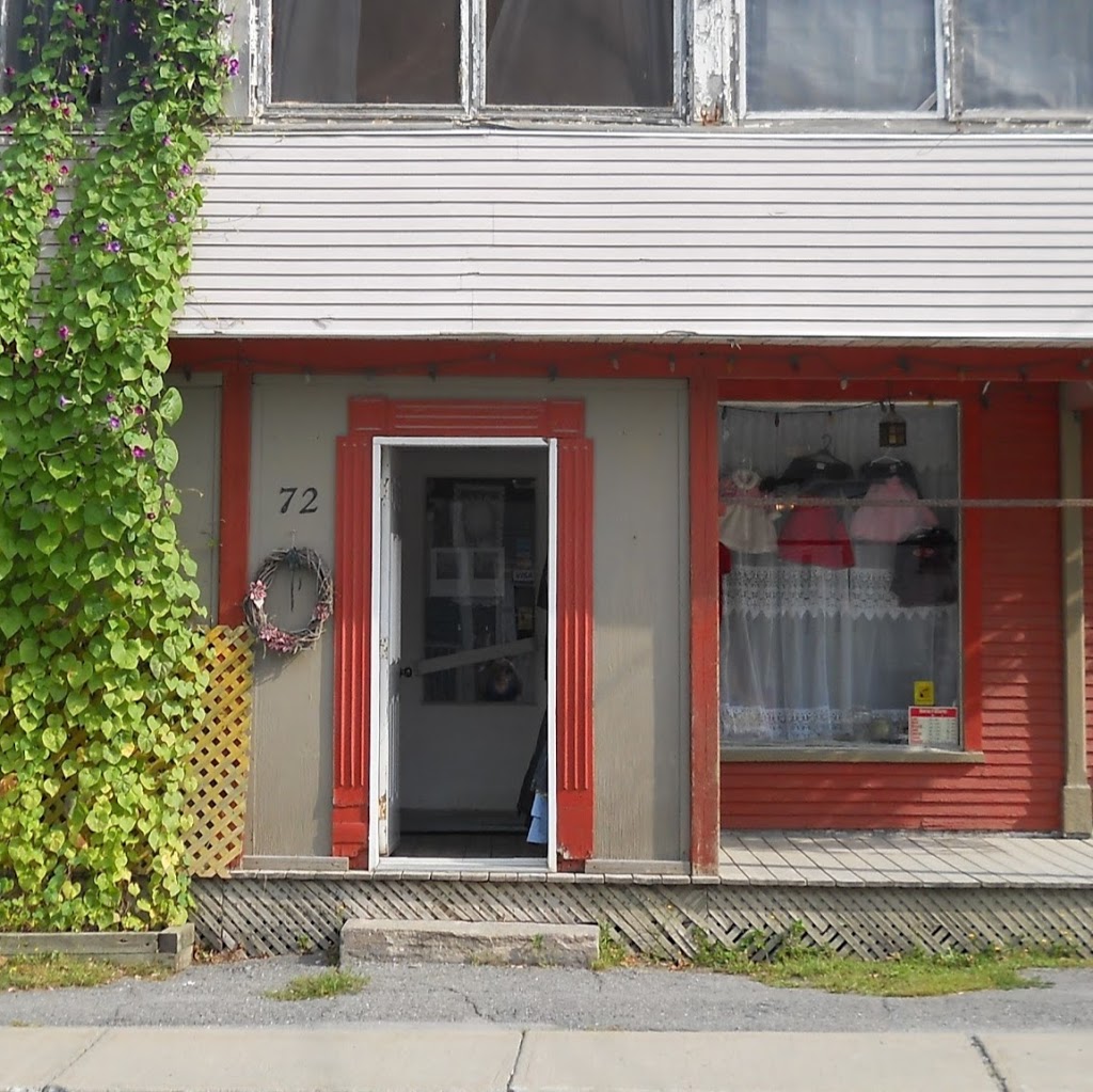 Pompeos Shoppe | 72 Rue de la Rivière, Bedford, QC J0J 1A0, Canada | Phone: (450) 248-3553