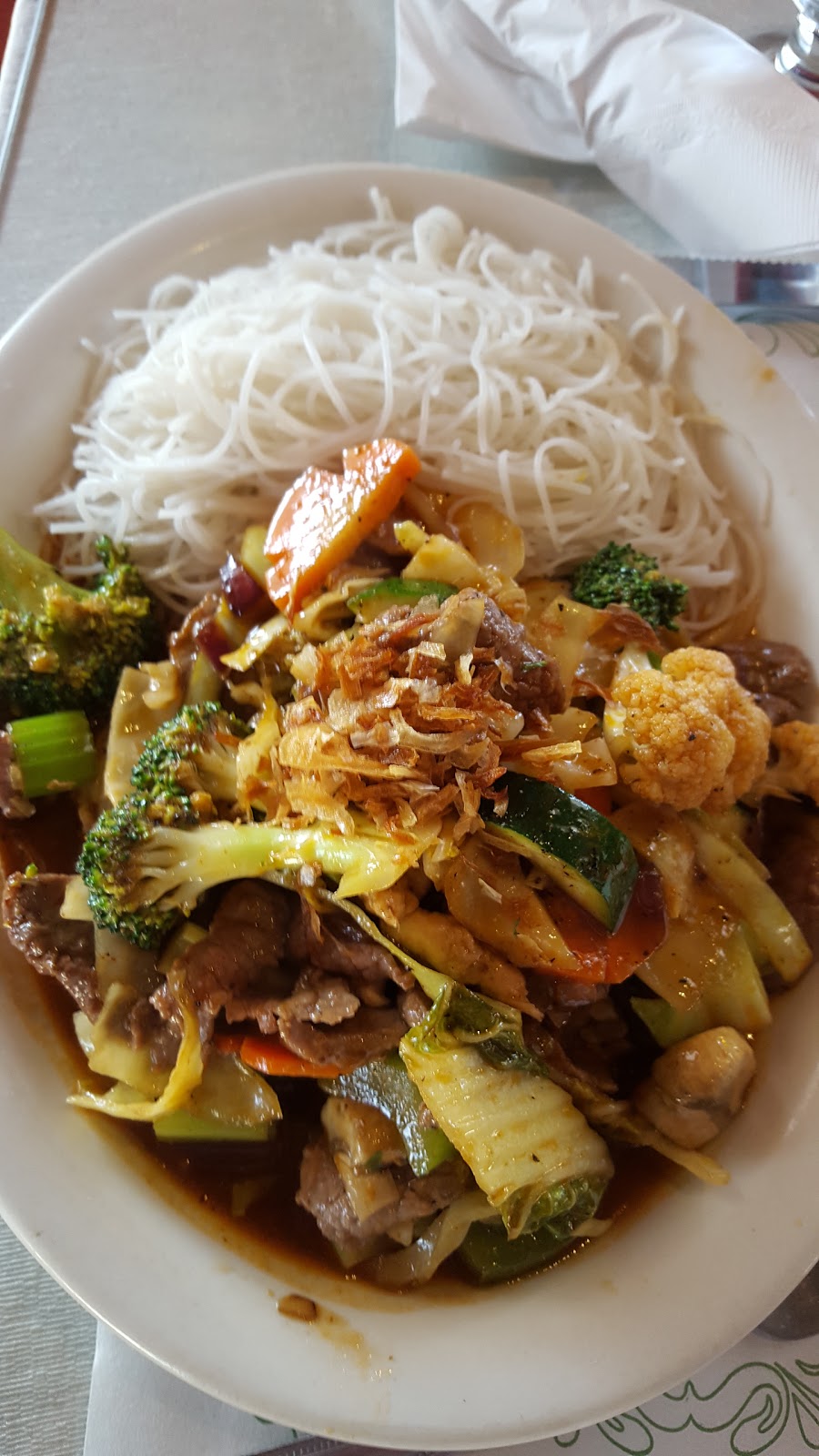 Restaurant Bambou DOr | 605 Rue Principale, Laval, QC H7X 1C7, Canada | Phone: (450) 969-5240