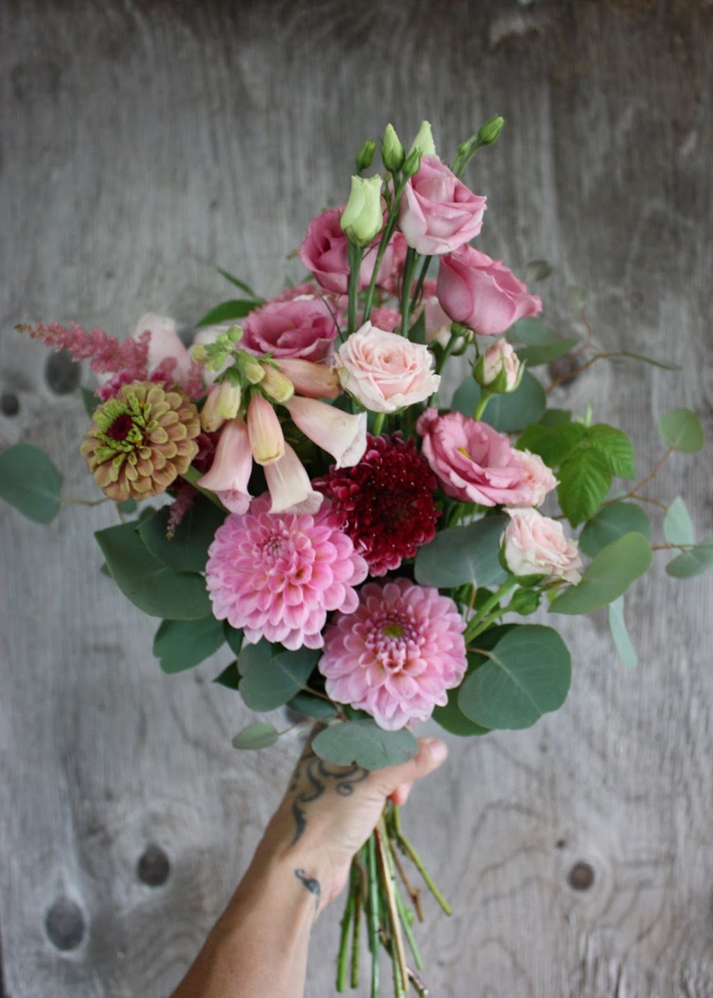 OKALY Fleurs | 9655 Rue Notre Dame E, Montréal, QC H1L 3P7, Canada | Phone: (438) 934-9210