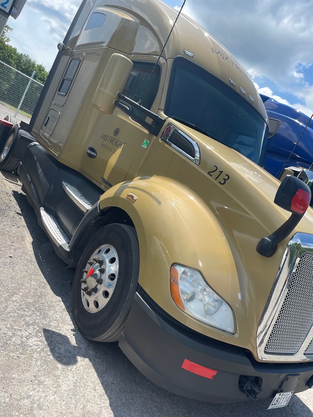 MJX freight | 328 Rue Dubois, Salaberry-de-Valleyfield, QC J6S 1A2, Canada | Phone: (514) 305-7200